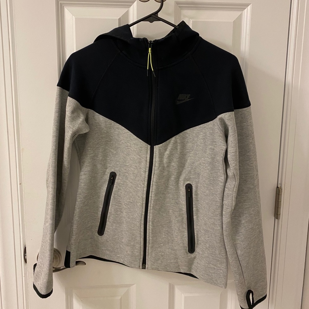 Nike zip up jacket